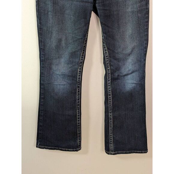 Silver Jeans Suki Surplus Mid Rise Dark Wash Bootcut Jeans - Size W28 / L30 - Picture 3 of 11